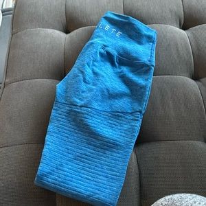 Alphalete revival leggings. Size small